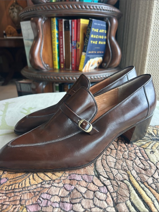 McQueen Shoes - Vintage McQueen Made in Italy Classic Women’s Brown Leather Heels Loafers